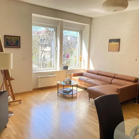 Modern Apartment, 24/7 Security, Free Parking *