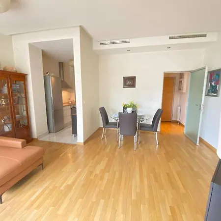Modern Apartment, 24/7 Security, Free Parking Belgrade