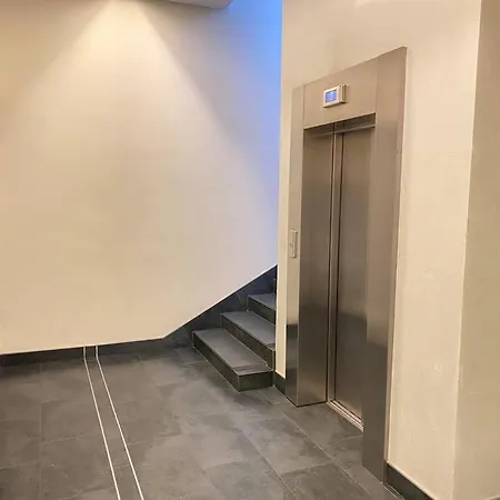 Apartment Modern Apartment, 24/7 Security, Free Parking Belgrade