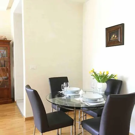 Modern Apartment, 24/7 Security, Free Parking *